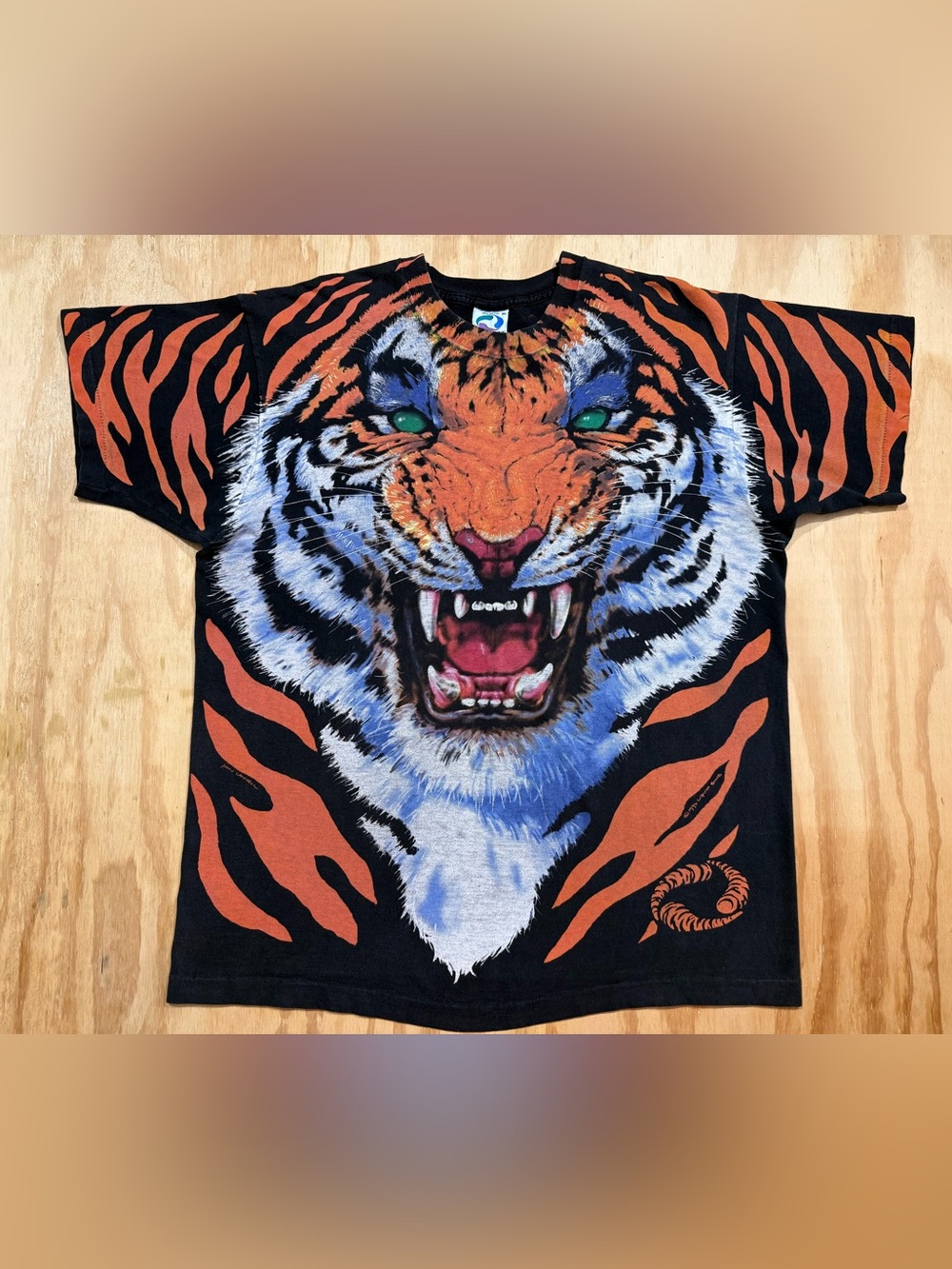Vintage 90s 1995 Liquid Blue T-Shirt Tiger John Connell Mens Size XL USA